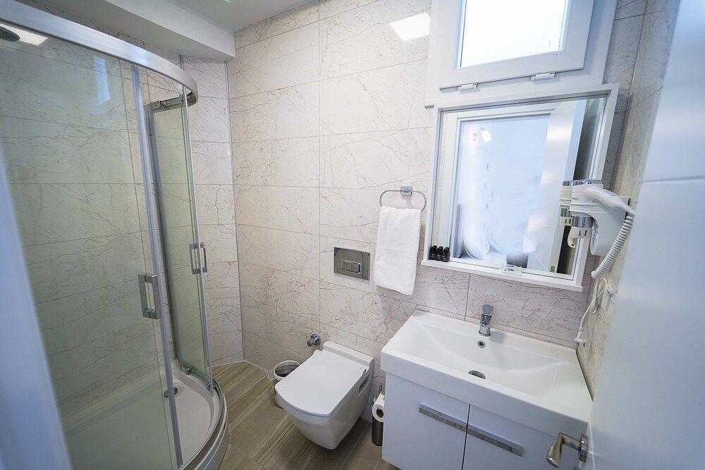 Tepehan Pansiyon Standard Large Room with Balcony 4