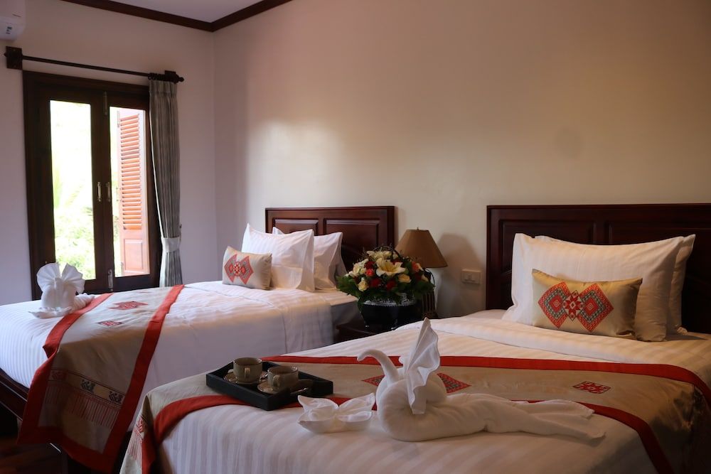 Houngvilai Hotel Deluxe Twin Room 5