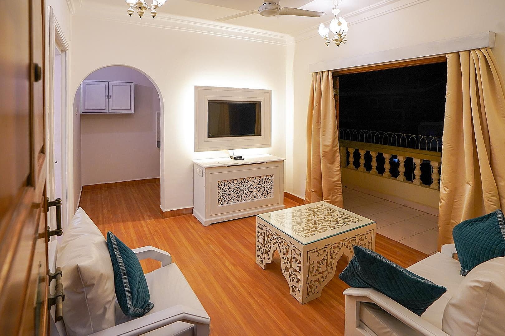 Lillywoods Highland Beach Resort Executive Suites 1 BHK with Living Room 26