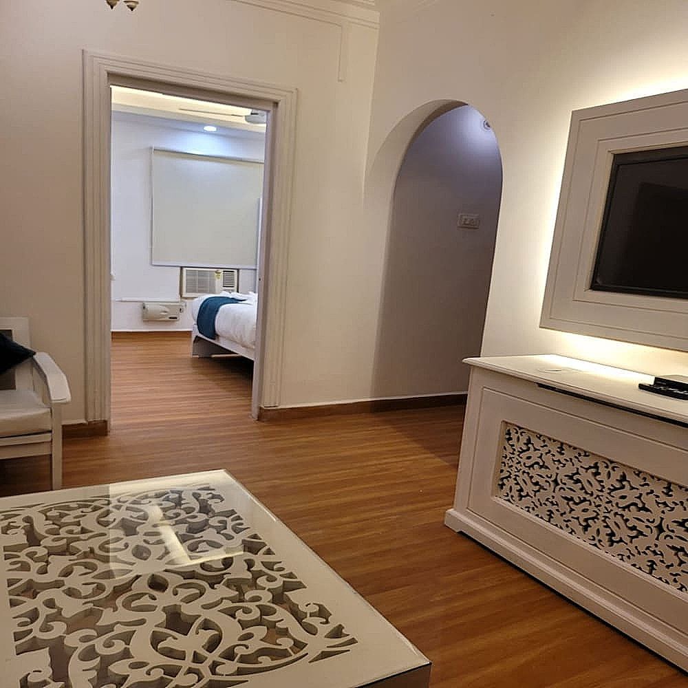 Lillywoods Highland Beach Resort Executive Suites 1 BHK with Living Room 10