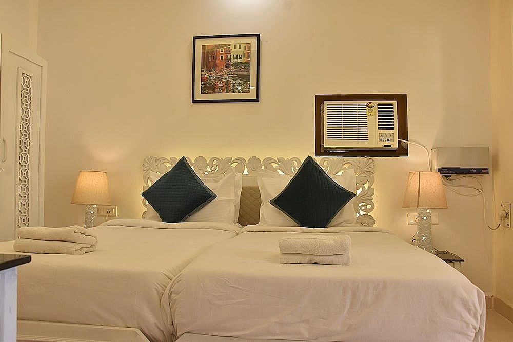 Lillywoods Highland Beach Resort Executive Suites 1 BHK with Living Room 11