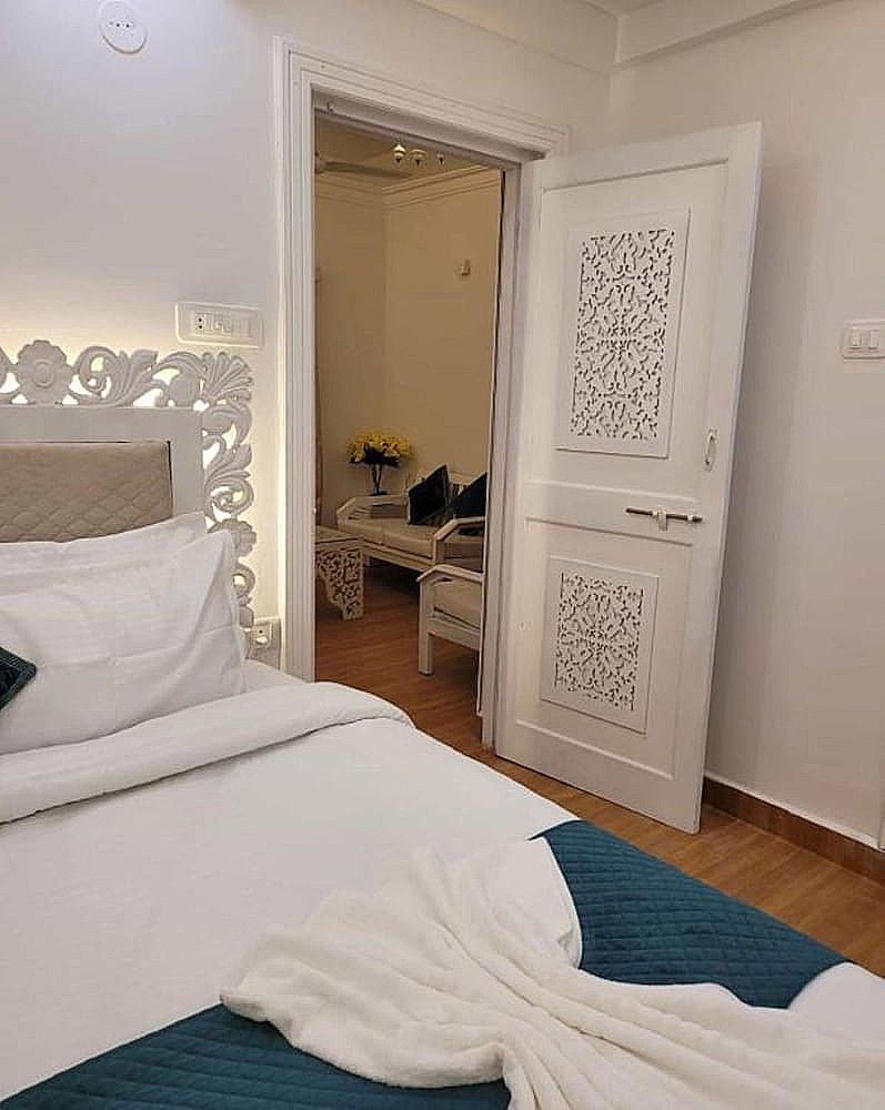 Lillywoods Highland Beach Resort Executive Suites 1 BHK with Living Room 4