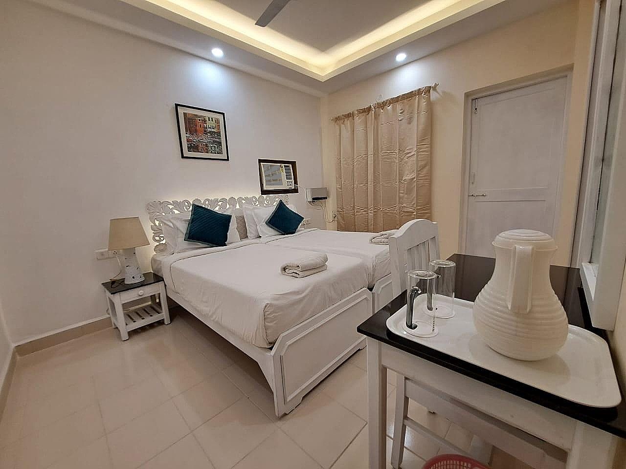Lillywoods Highland Beach Resort Executive Suites 1 BHK with Living Room 3
