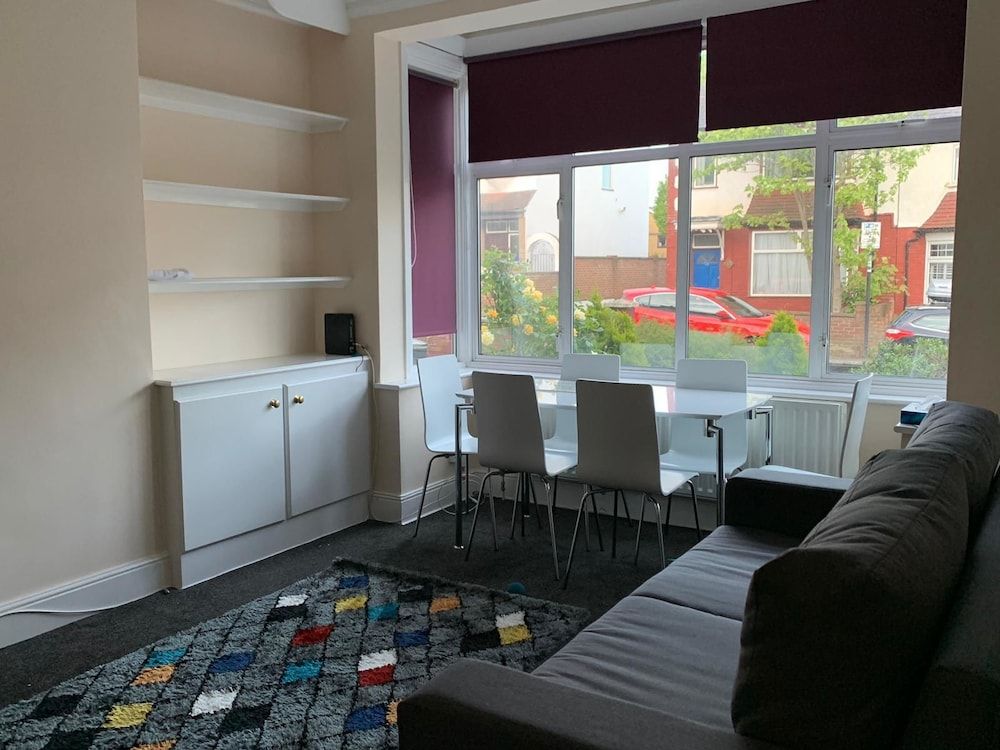 undefined Marble Apartments Tooting House 9