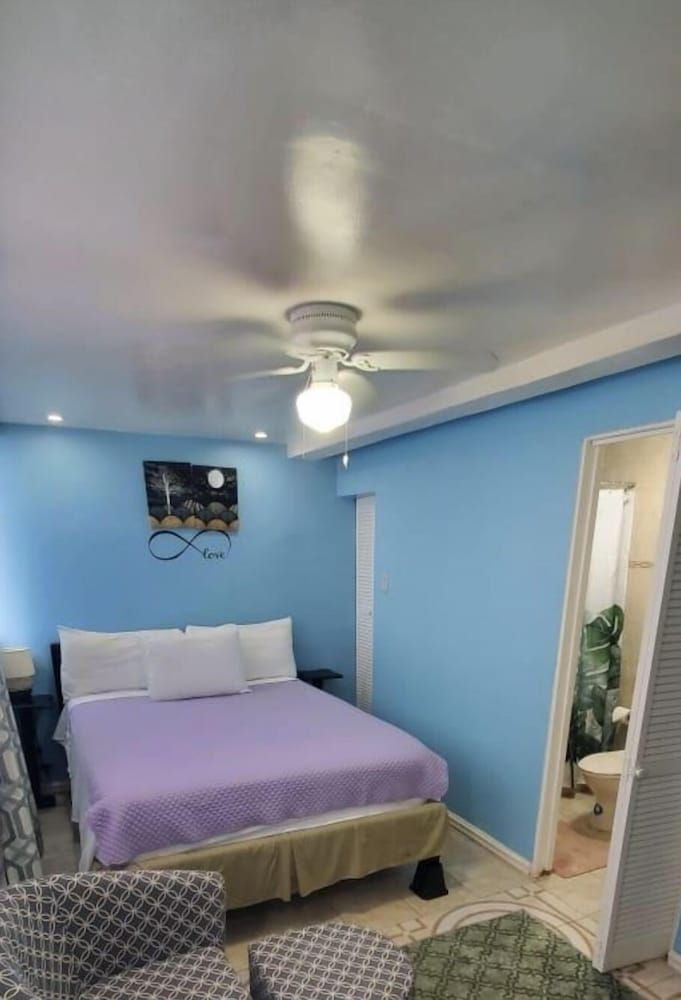 Seacastles Exclusive Vacation  Rentals Standard Suite, 1 Bedroom, Non Smoking, Garden View 3