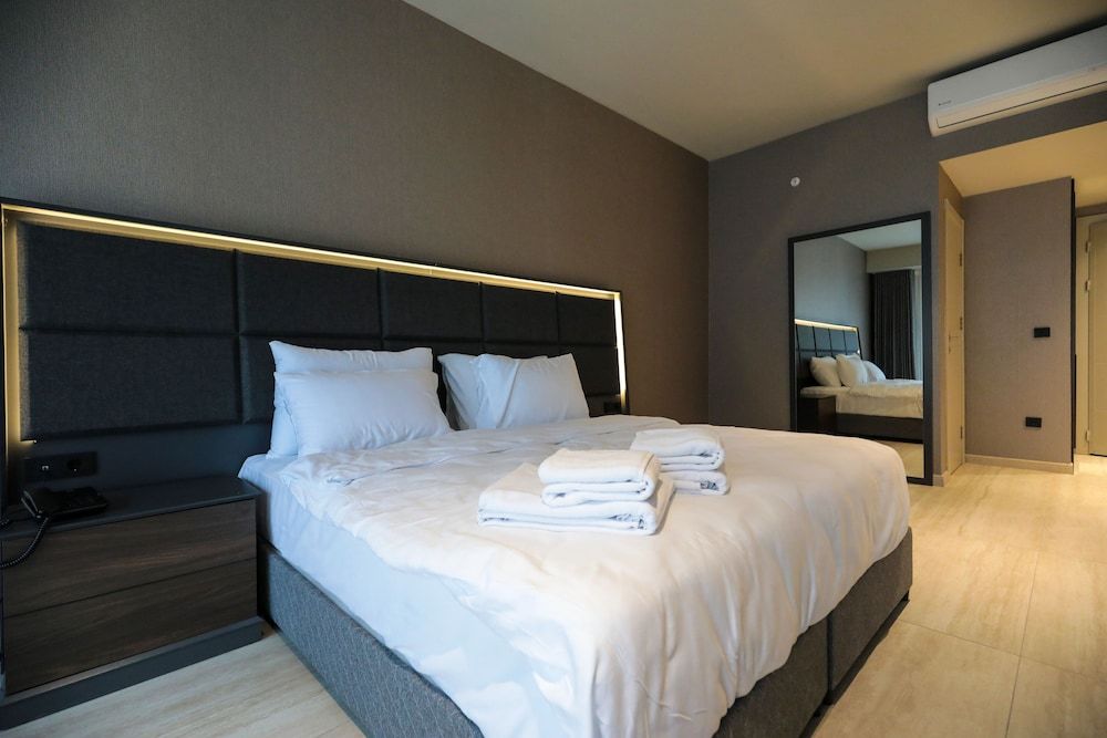 Hotel54 Luxury Suite Standard Room 3