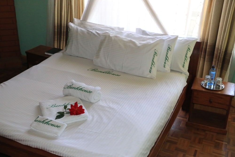 undefined Bankhouse Karen 7