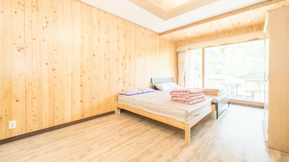 Inje Leenchung Pension Basic Room, 1 Bedroom (forest101) 3