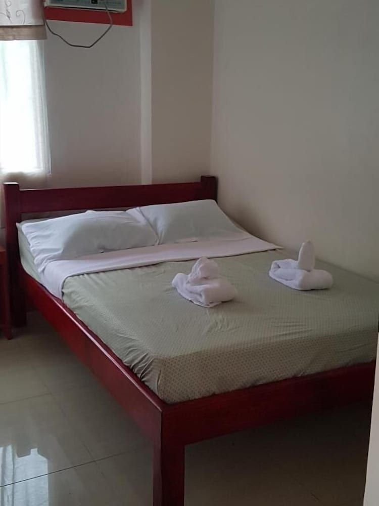 Catalinas Inn Standard Room 9