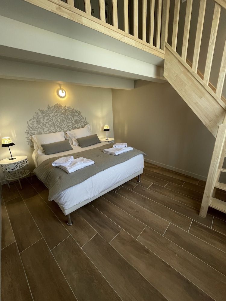 Duplex Room