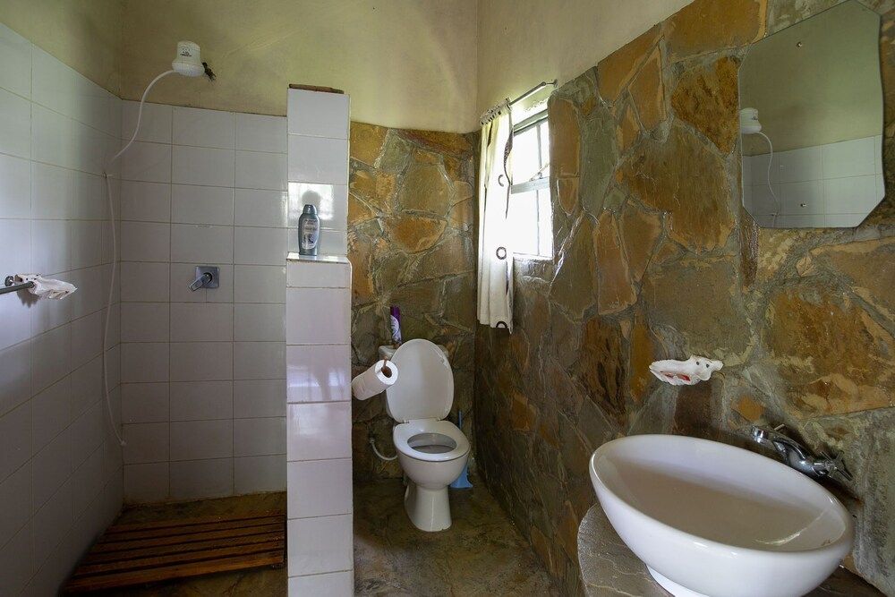 Punda Milias Lodge Cottage, 3 Bedrooms, Garden Area 5