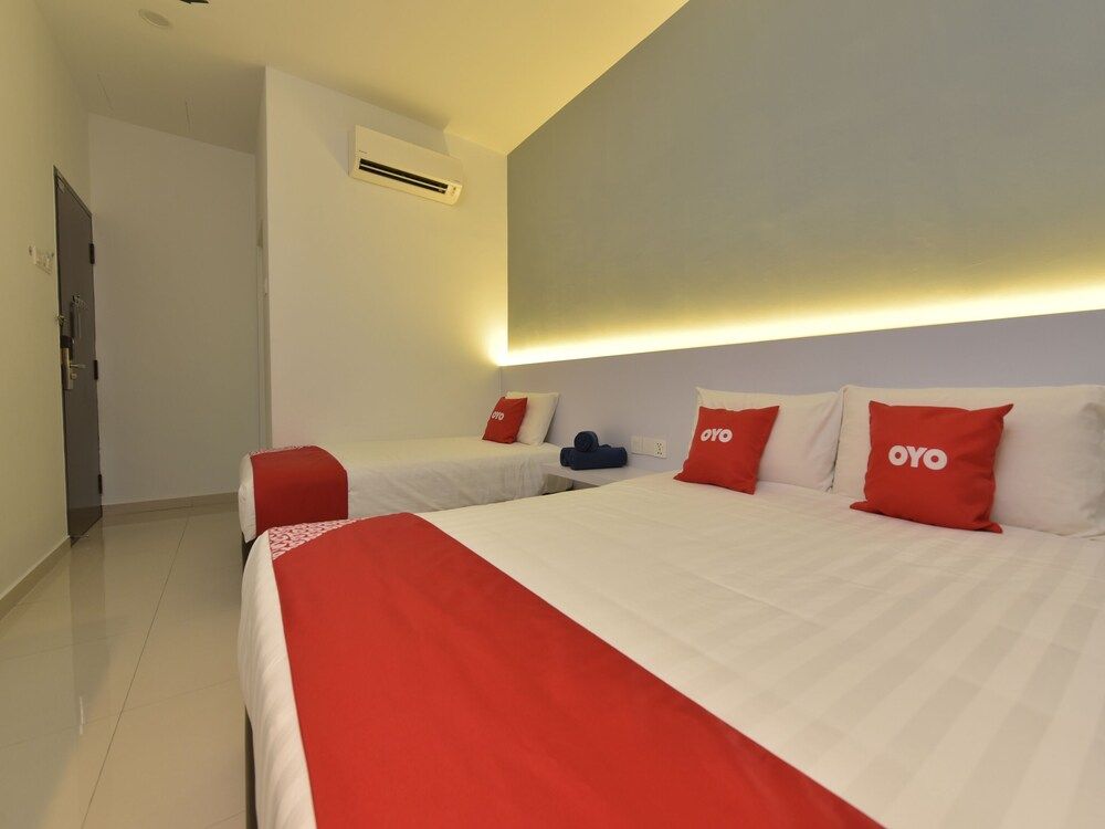 Capital O 90609 Gc Hotel Superior Suite 3