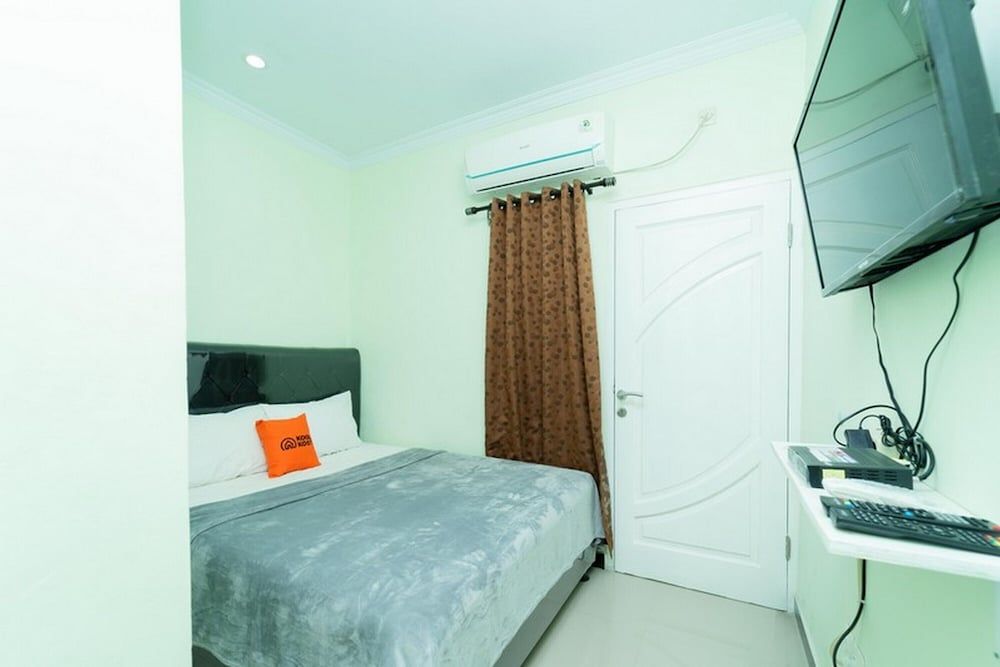 undefined KoolKost Syariah near Velodrome Rawamangun 7