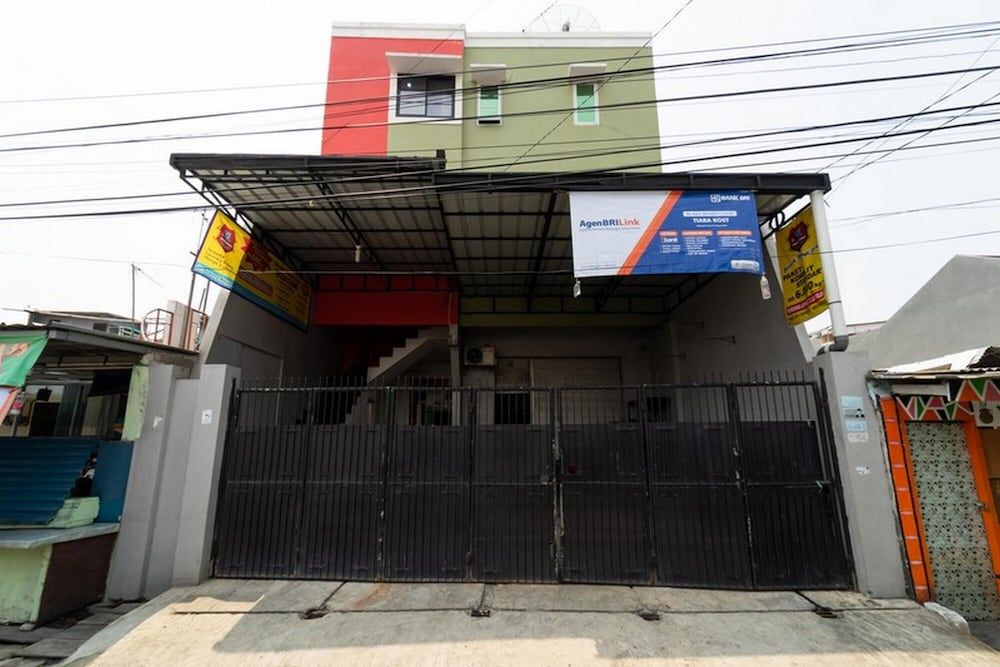 undefined KoolKost Syariah near Velodrome Rawamangun