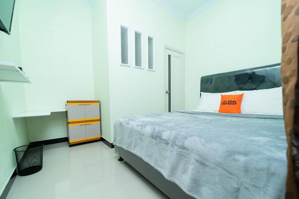 KoolKost Syariah near Velodrome Rawamangun Standard Room 10