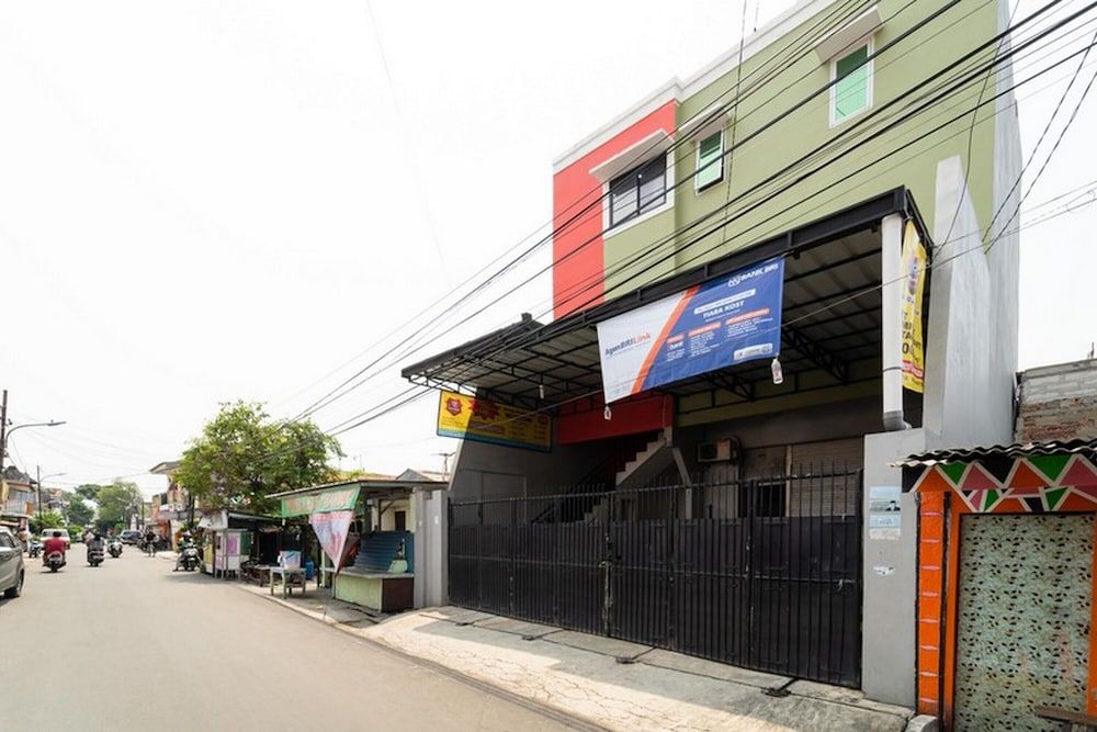 undefined KoolKost Syariah near Velodrome Rawamangun 2