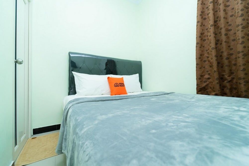 undefined KoolKost Syariah near Velodrome Rawamangun 6