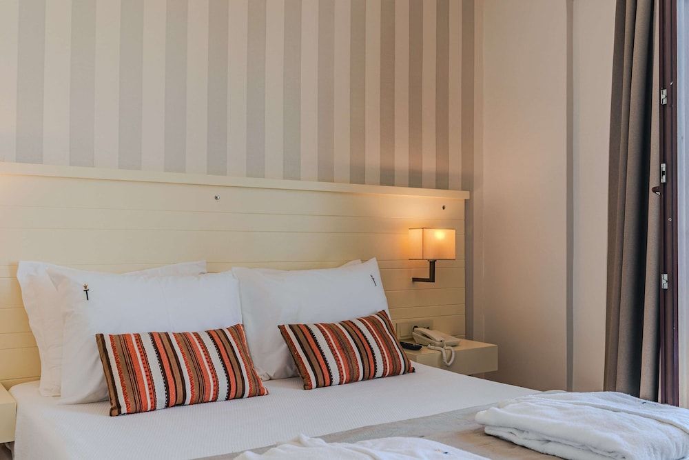 Tiara Buyukada Studio Suite