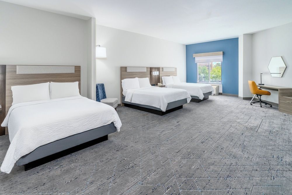 Suite, Multiple Beds