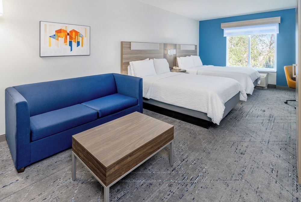 Suite, 2 Queen Beds
