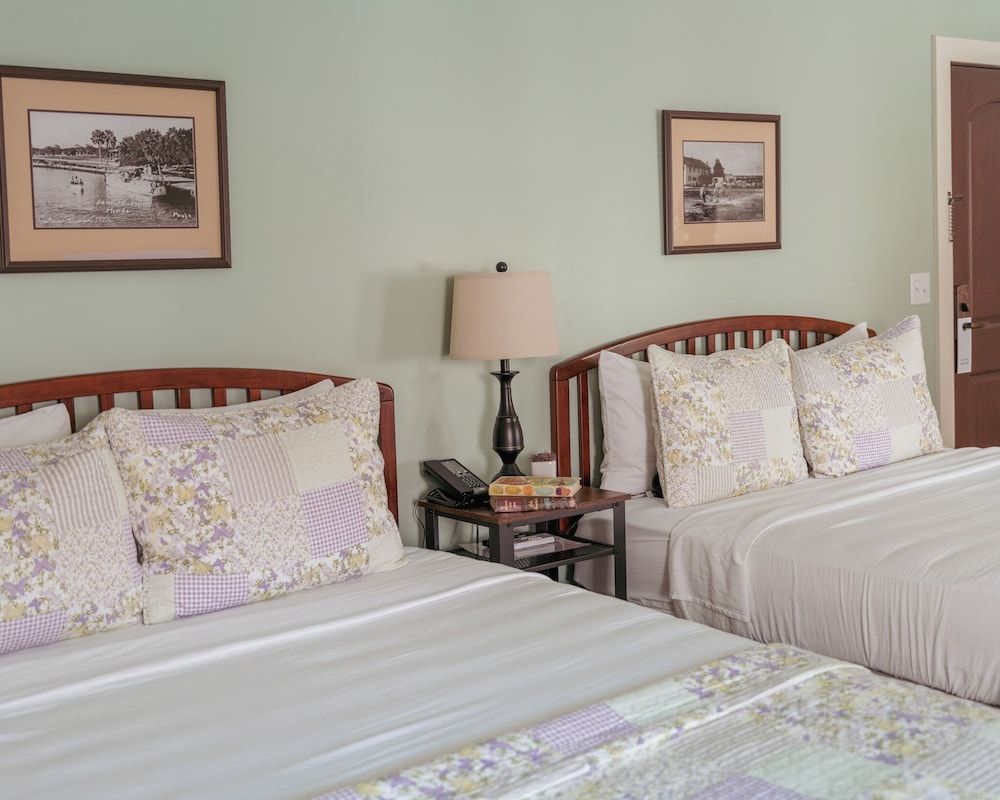 The Hacienda Traditional Room, 2 Queen Beds 2