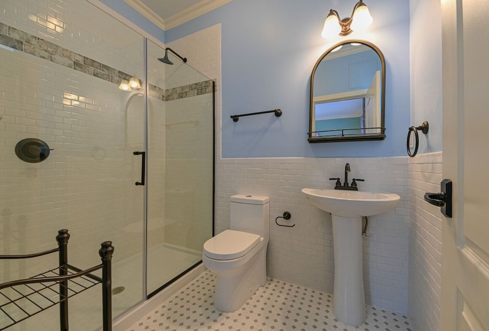 The Hacienda Traditional Room, 1 Queen Bed 13