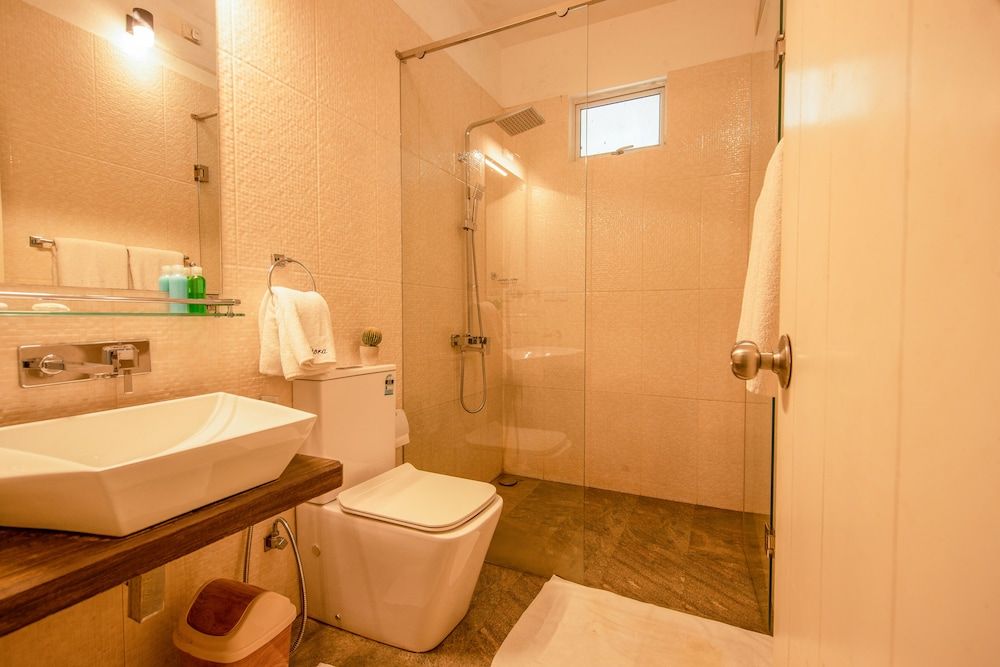 Deltora Boutique Hotel Deluxe Double Room, 1 King Bed, Non Smoking, Garden View 3
