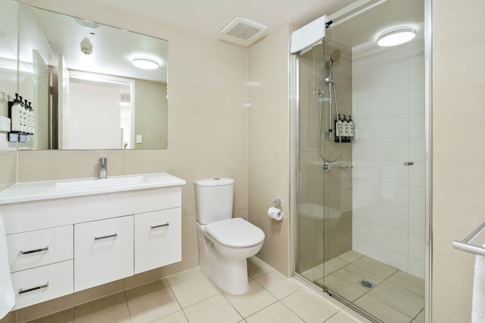 Suite, Non Smoking, City View (Balcony, 1 Queen Bed & 2 Twin Beds)