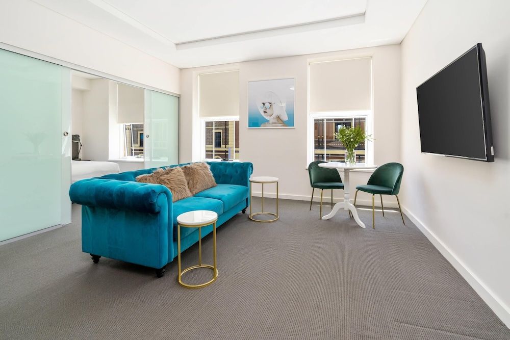 Terminus Apartment Hotel, an Ascend Collection Hotel Suite, 1 Queen Bed, Non Smoking 4