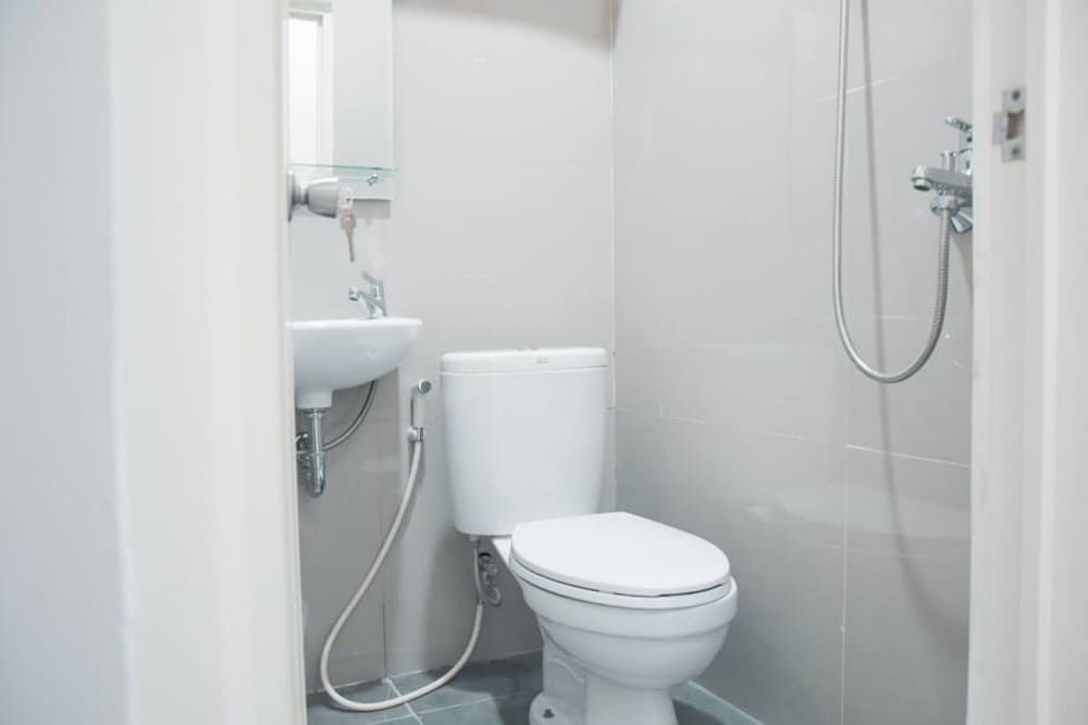 undefined RedDoorz Plus near Manggarai Station 3 9