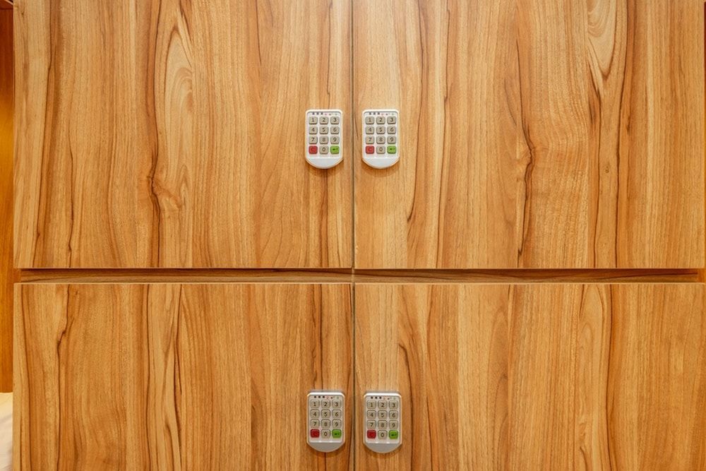 undefined RedDoorz Plus near Senayan City - Hostel 6