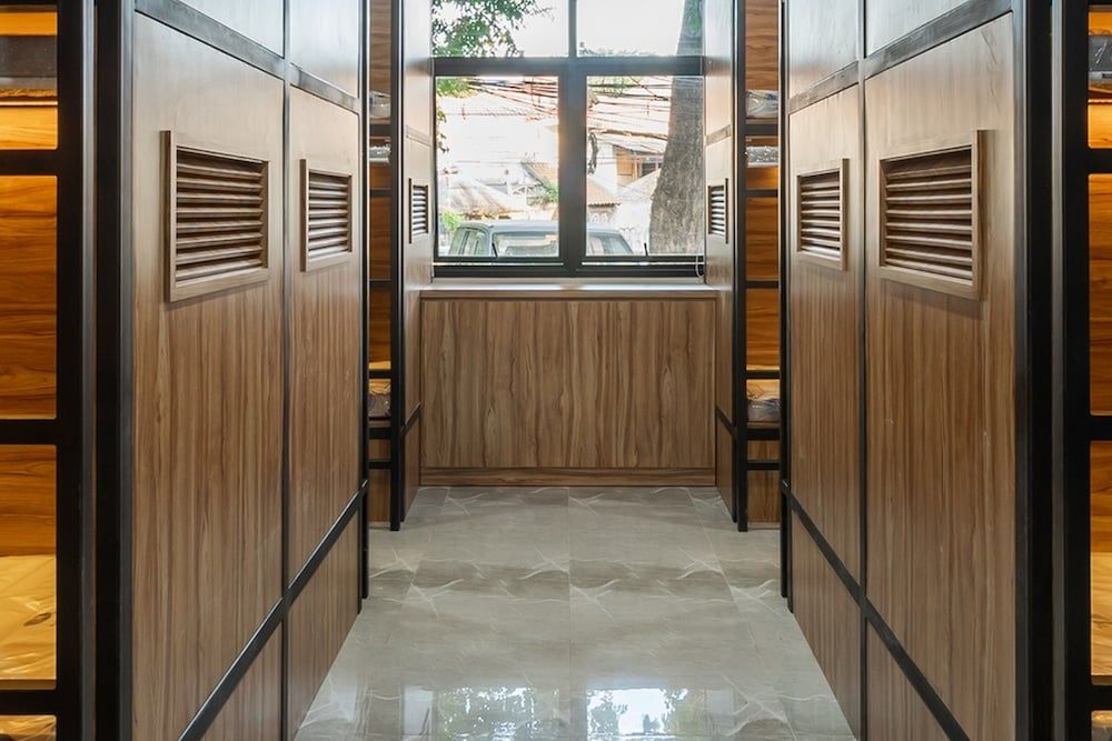 RedDoorz Plus near Senayan City - Hostel Shared Dormitory 6