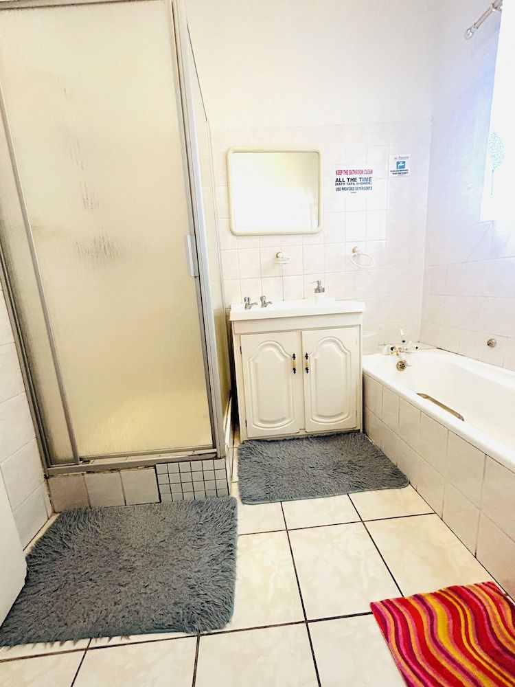 Executive Accommodation Bellville Standard Single Room 16