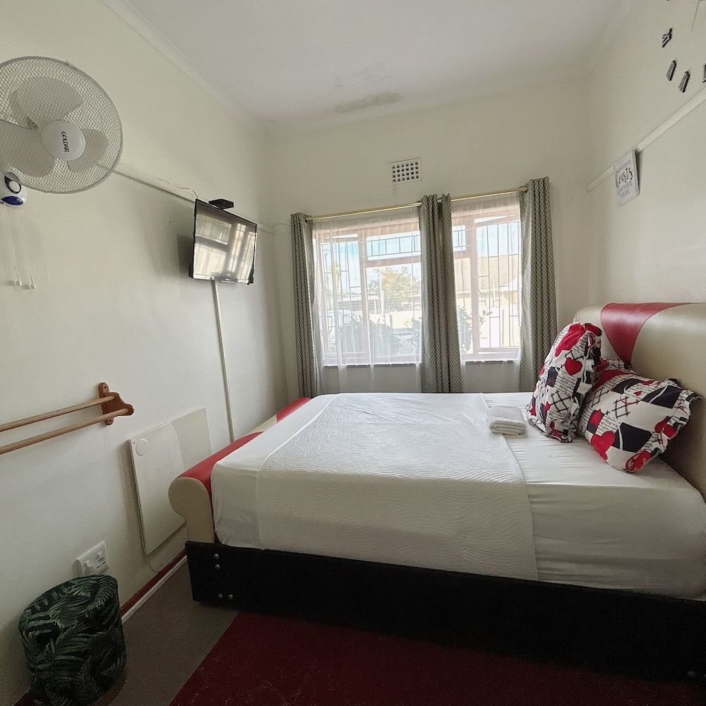 Executive Accommodation Bellville Standard Single Room 4