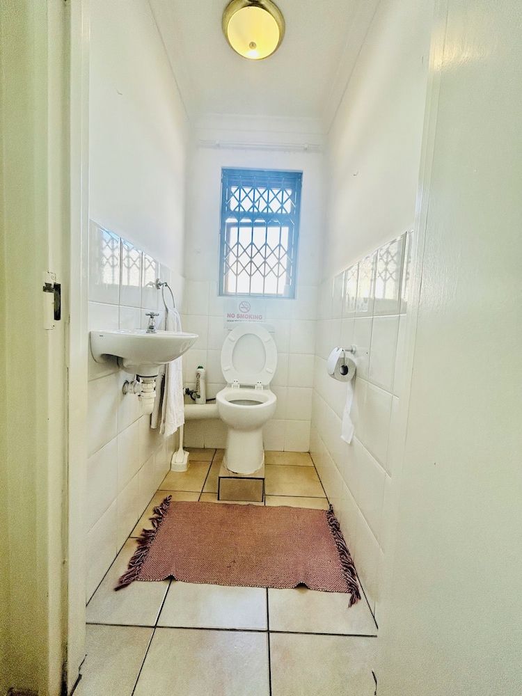 Executive Accommodation Bellville Standard Single Room 17