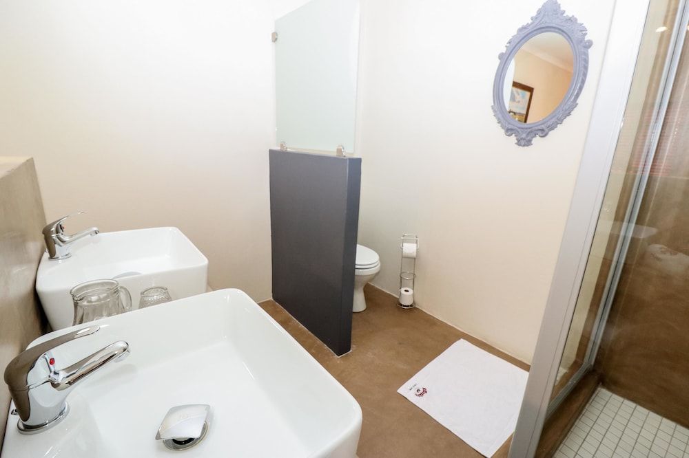 Cinzaco Dullstroom Standard Double Room 3