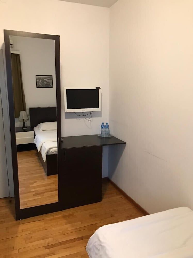 green classic Standard Double or Twin Room 8