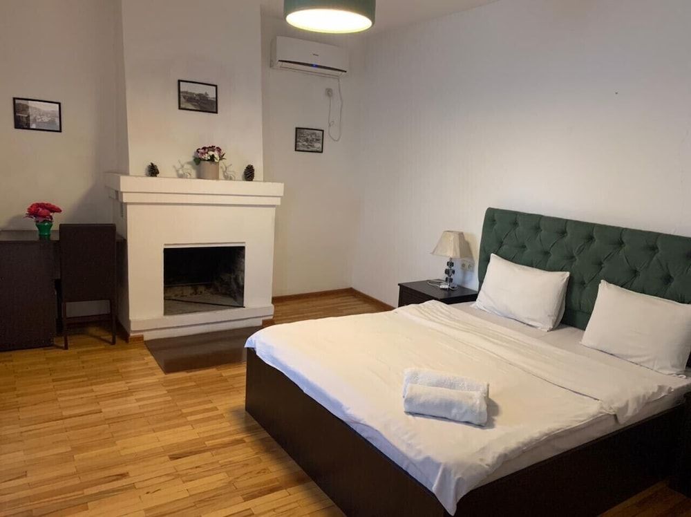 green classic Standard Double or Twin Room 6