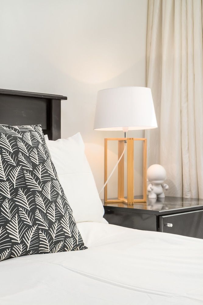 undefined 307 Market House 7