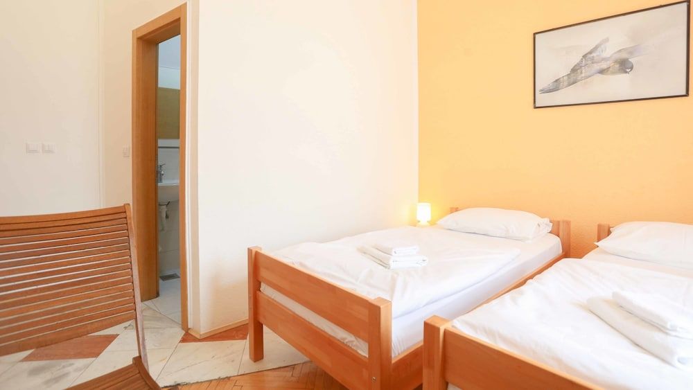 Comfort Double or Twin Room, Private Bathroom, City View