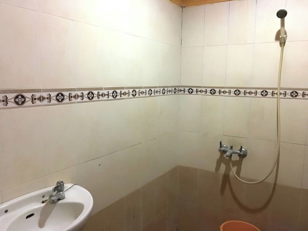 Hotel Alami near Alun-Alun Klaten Standard Room 2