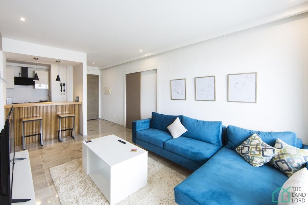 Brand new Spacious 1bd apt With City View Apartment 20