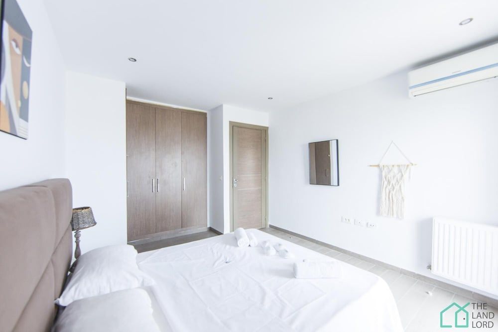 undefined Brand new Spacious 1bd apt With City View 8