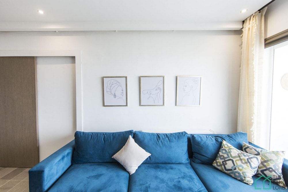 Brand new Spacious 1bd apt With City View Apartment 17