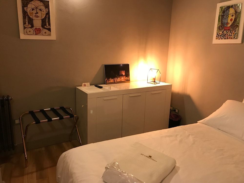 De Gregorio Suites Deluxe Suite, 2 Bedrooms, City View 4