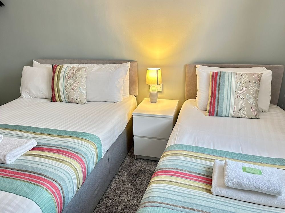 The Georgian Hollies Standard Twin Room