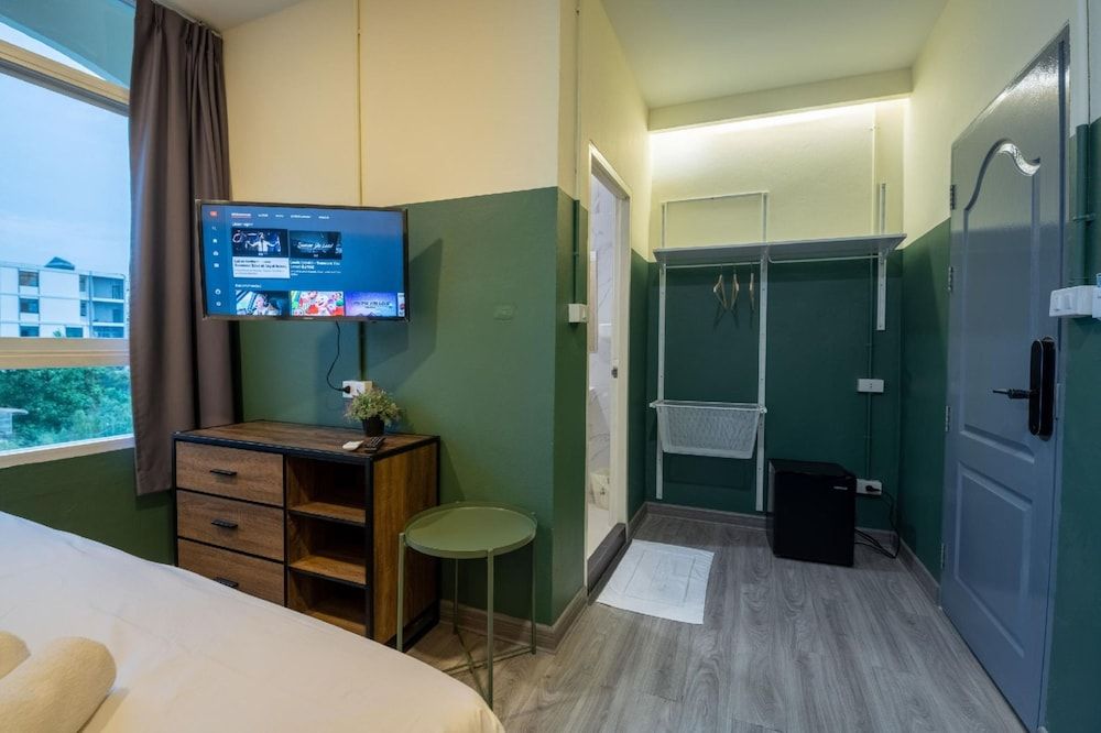 Spacy BKK Standard Double Room 8