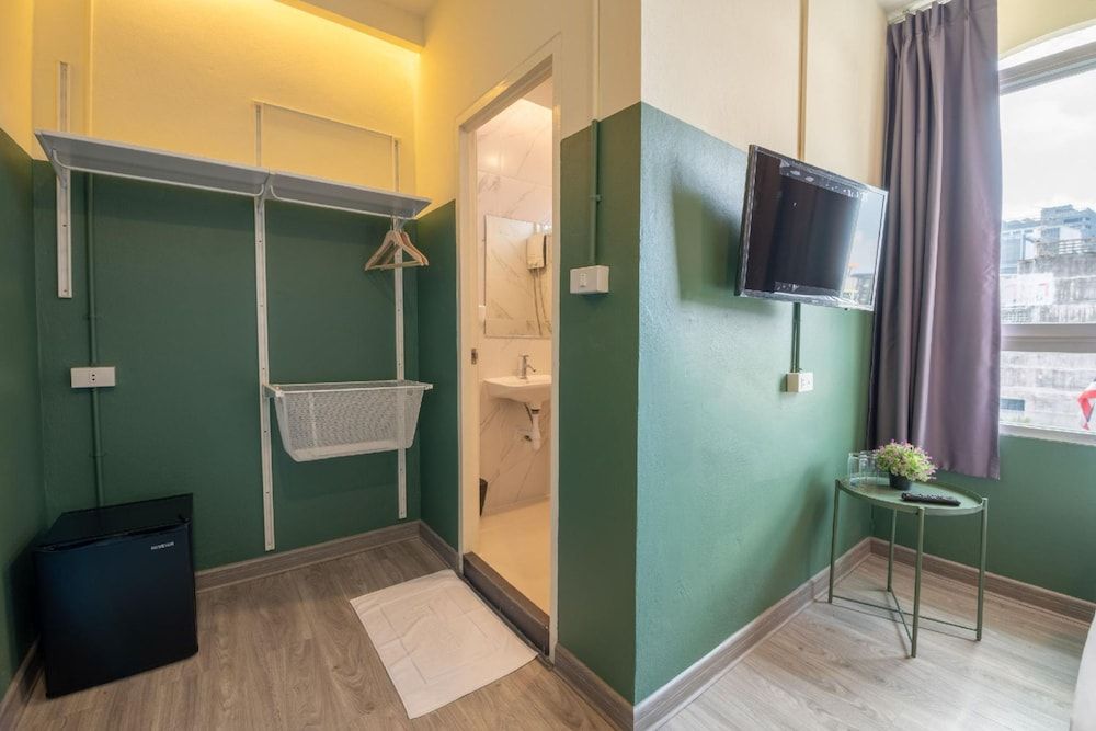 Spacy BKK Standard Double Room 6