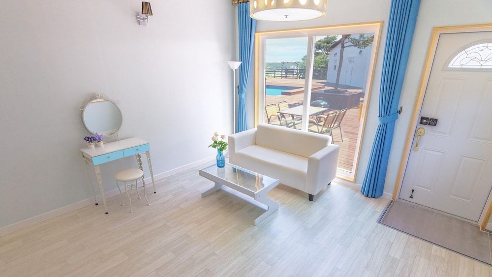 Gangneung The October Pension Basic Room, 1 Bedroom (C) 7