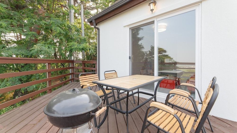 Gangneung The October Pension Basic Room, 1 Bedroom (E) 3